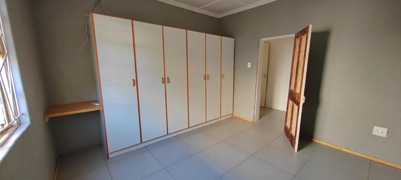 2 Bedroom Property for Sale in Kanoneiland Northern Cape